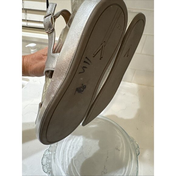 Vionic MADERA Women's Size 8 Silver Leather Sandals - Picture 9 of 12